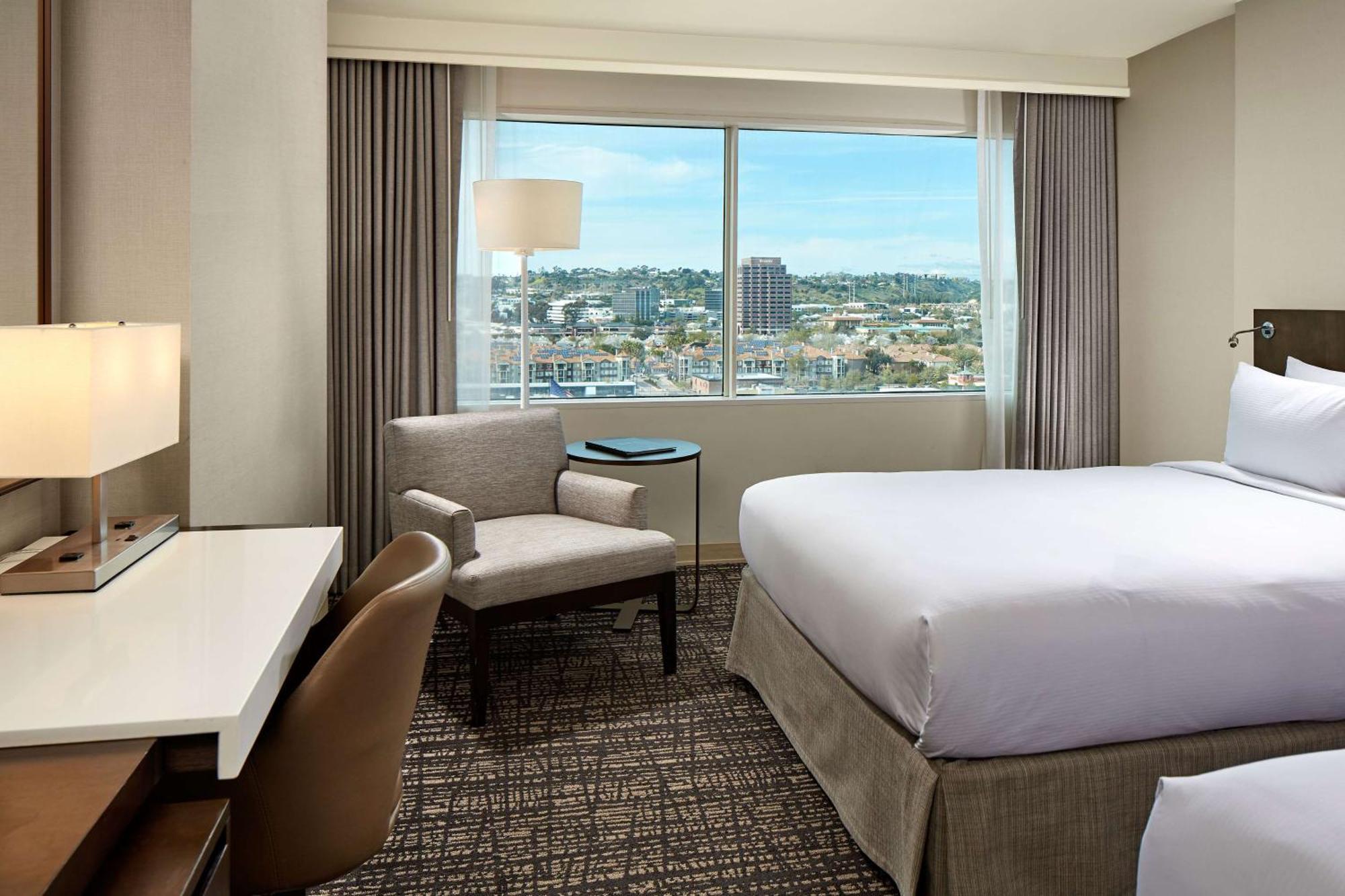 Hilton San Diego Mission Valley Eksteriør billede