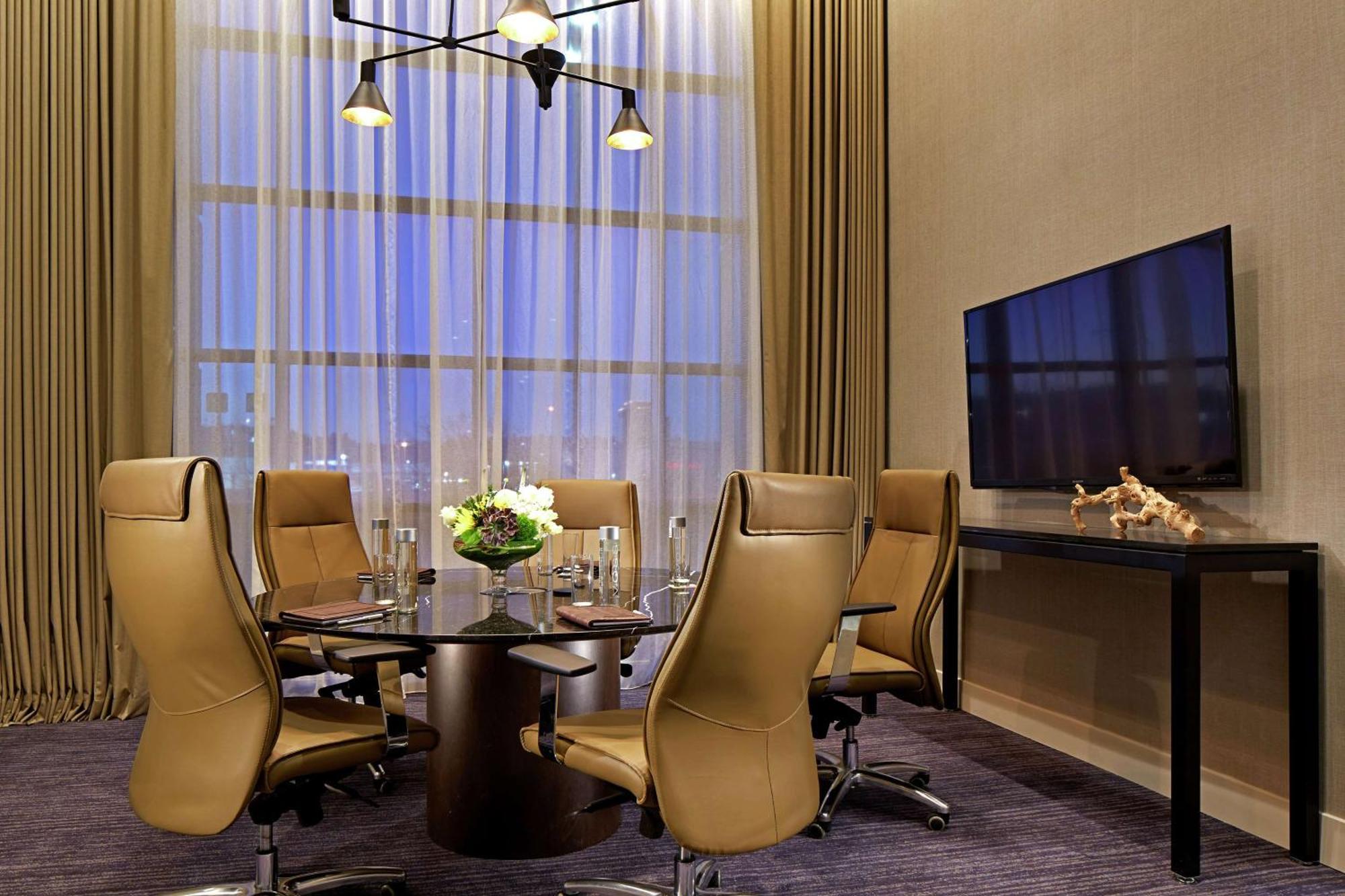 Hilton San Diego Mission Valley Eksteriør billede