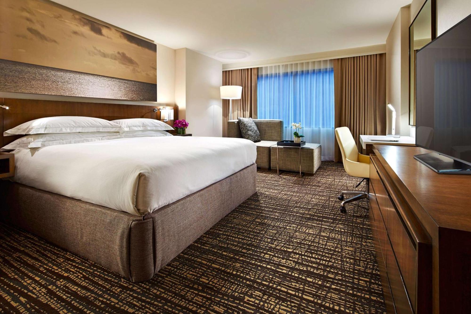 Hilton San Diego Mission Valley Eksteriør billede